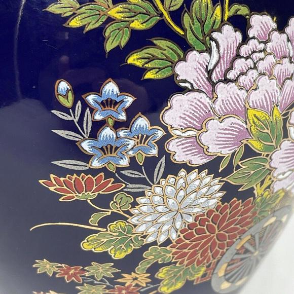 Vintage‎ Japanese Ginger Jar Urn with Lid Cobalt Blue Floral 8.5" - Picture 5 of 9